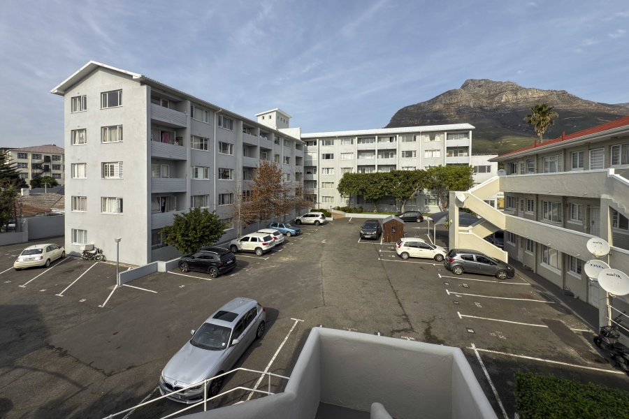 2 Bedroom Property for Sale in Woodstock Western Cape